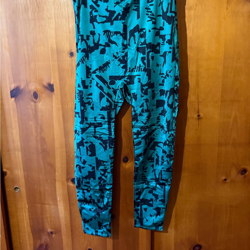 YITTY Teal and Black Patterned Leggings